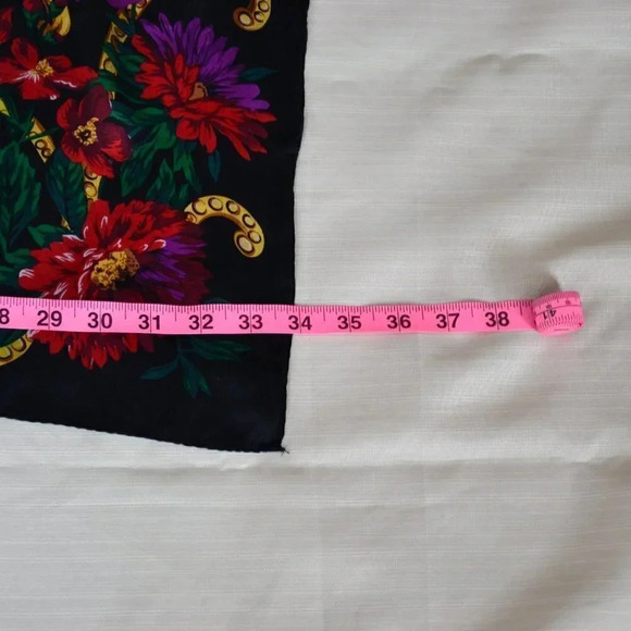 Vtg Adrienne Vittadini  Floral Scarf - Picture 7 of 8